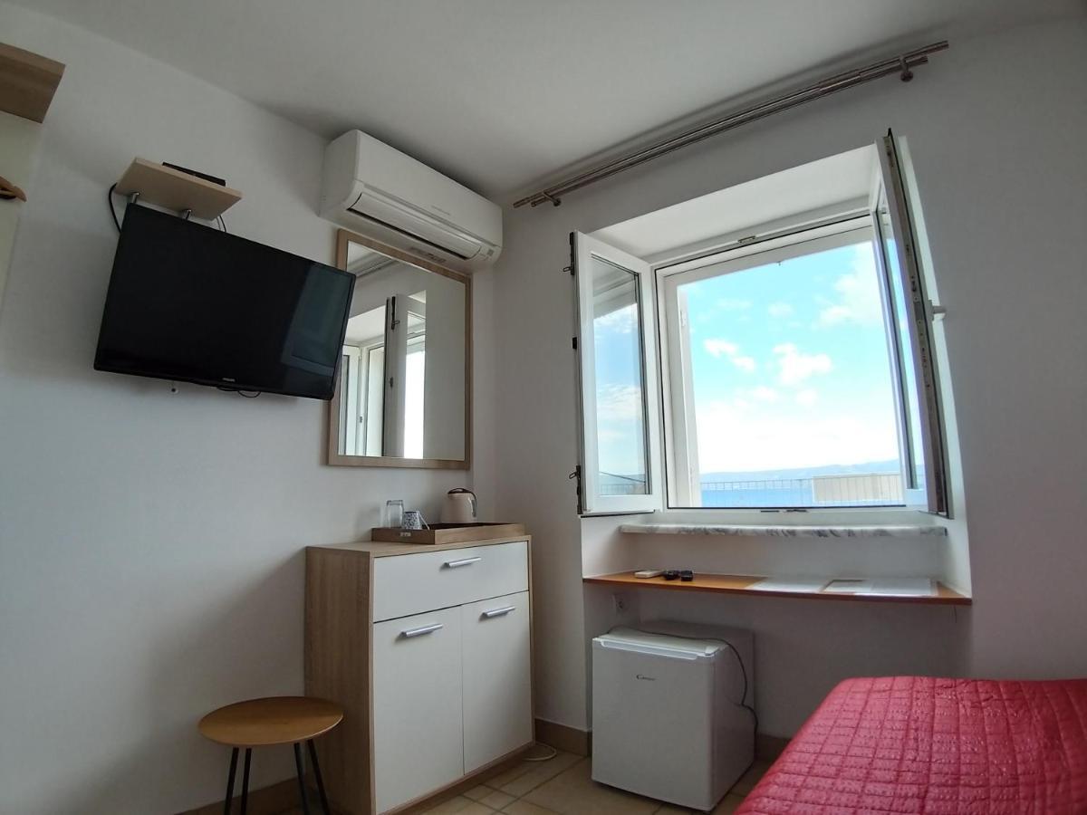 Riva Rooms Bol Eksteriør bilde